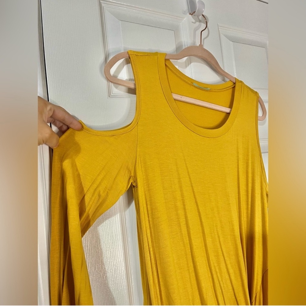 Yellow cold shoulder shirt, large NEW WITH TAGS